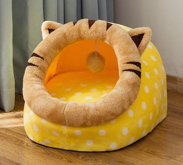 FurEverSmart Four seasons warm and washable kennel